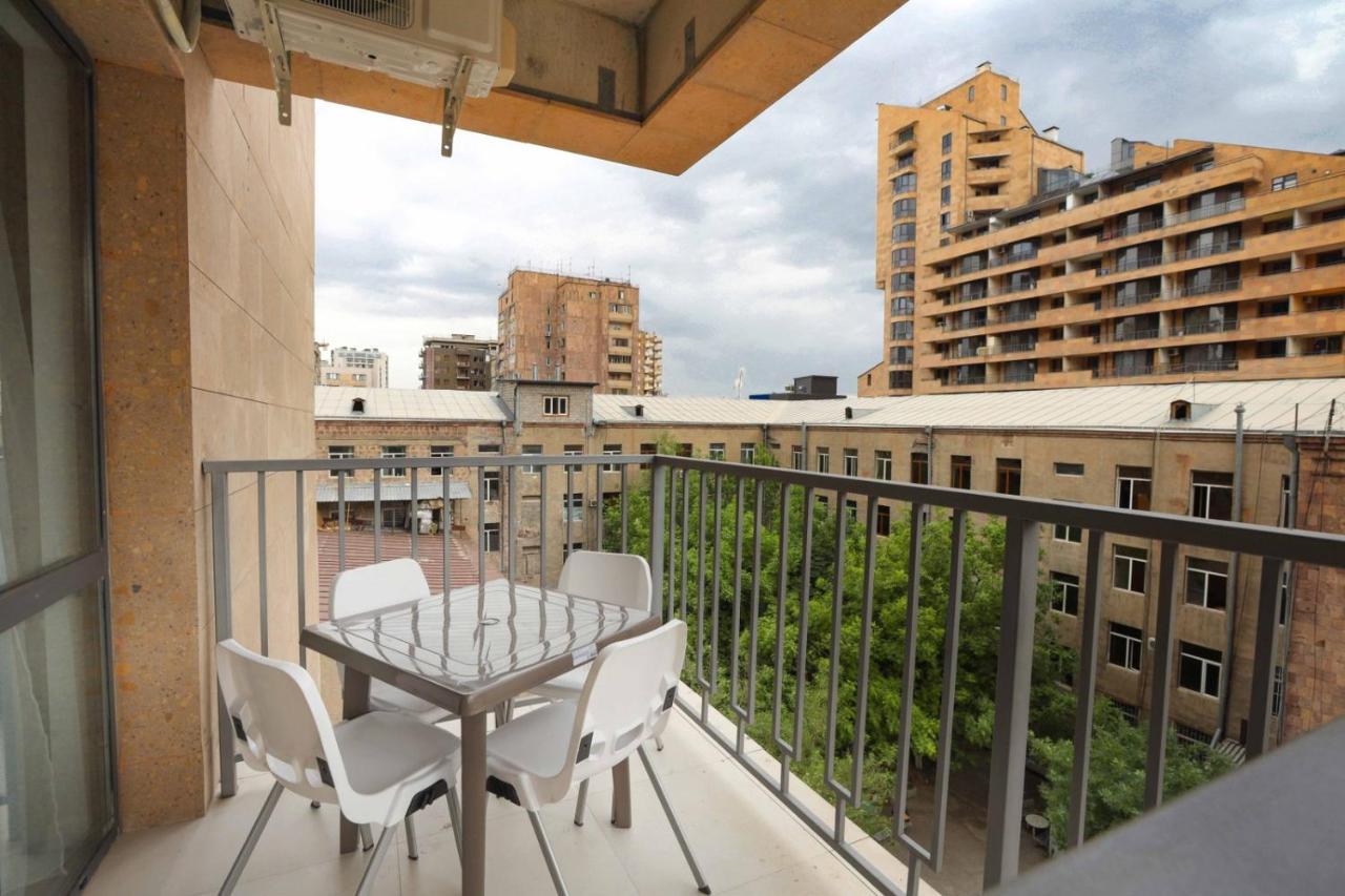 Stay Inn Apartments On Amiryan 26/4 Erévan Extérieur photo